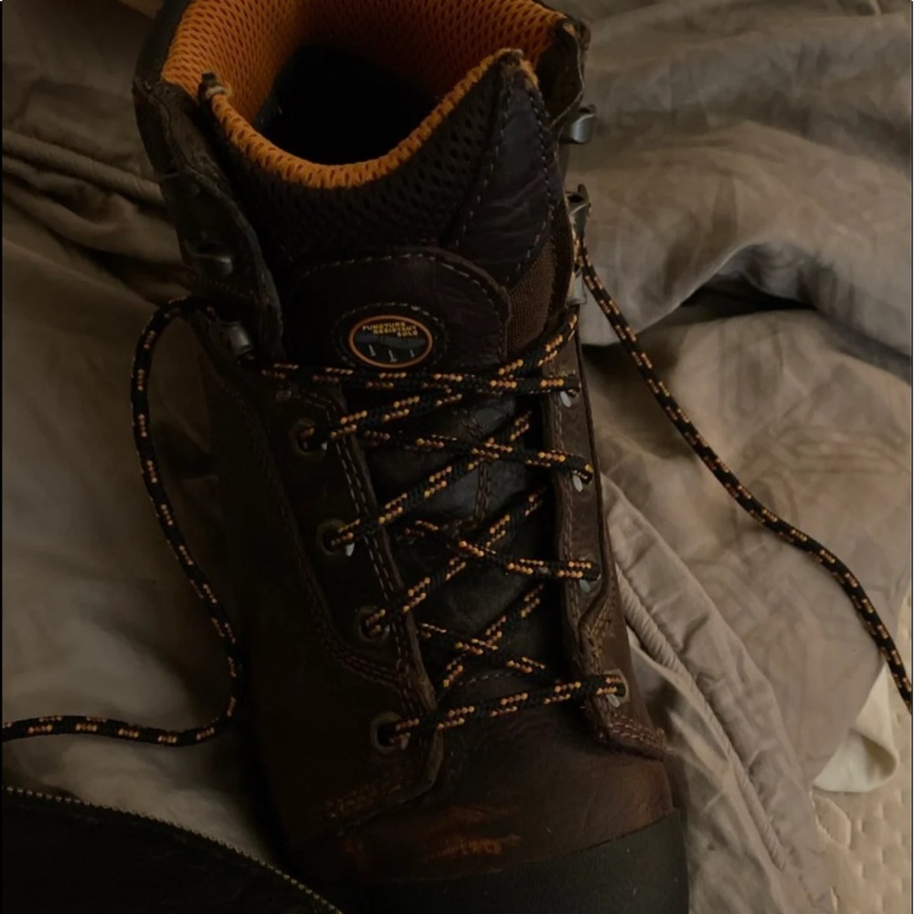 Timberland steel toed boots size 9.5 wide